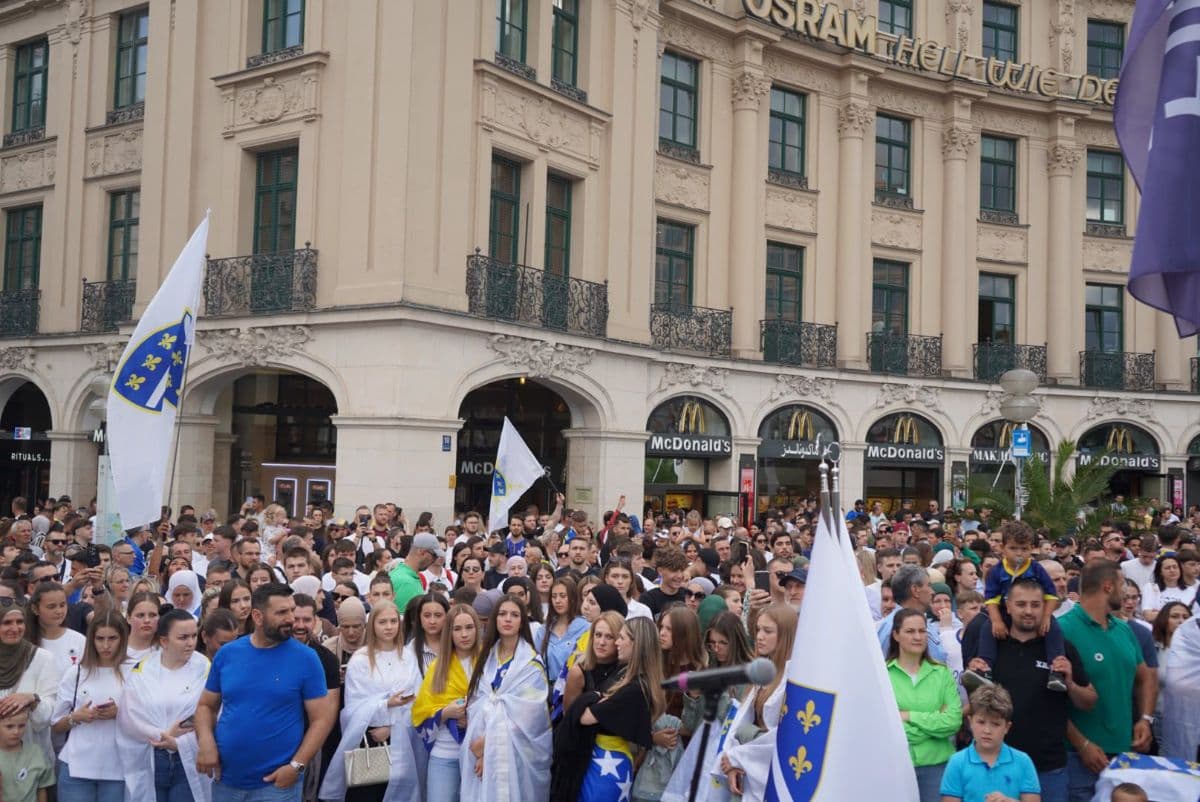 Munich Peace March Honors Srebrenica Victims on 31st Anniversary